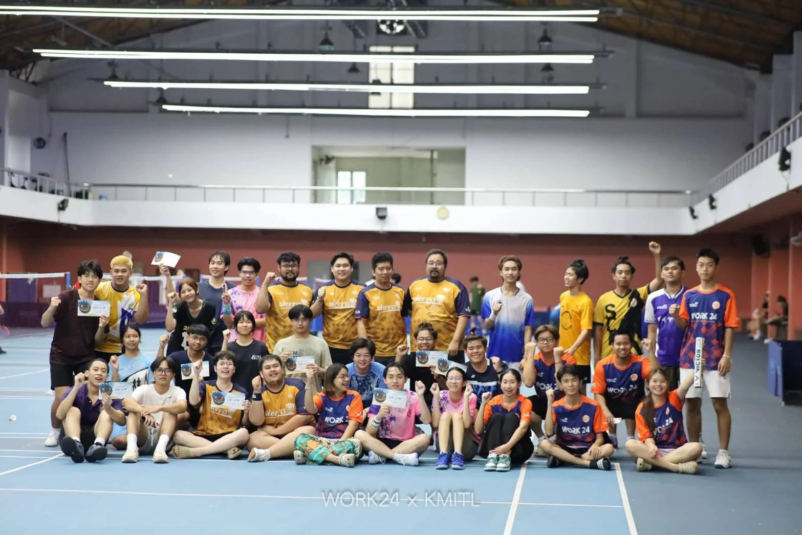 “บรรยากาศงานแข่งขัน Open พ.ศ. 2567 — ประสบการณ์ในสนามและความทรงจำร่วมกันผ่านกีฬาแบดมินตัน”